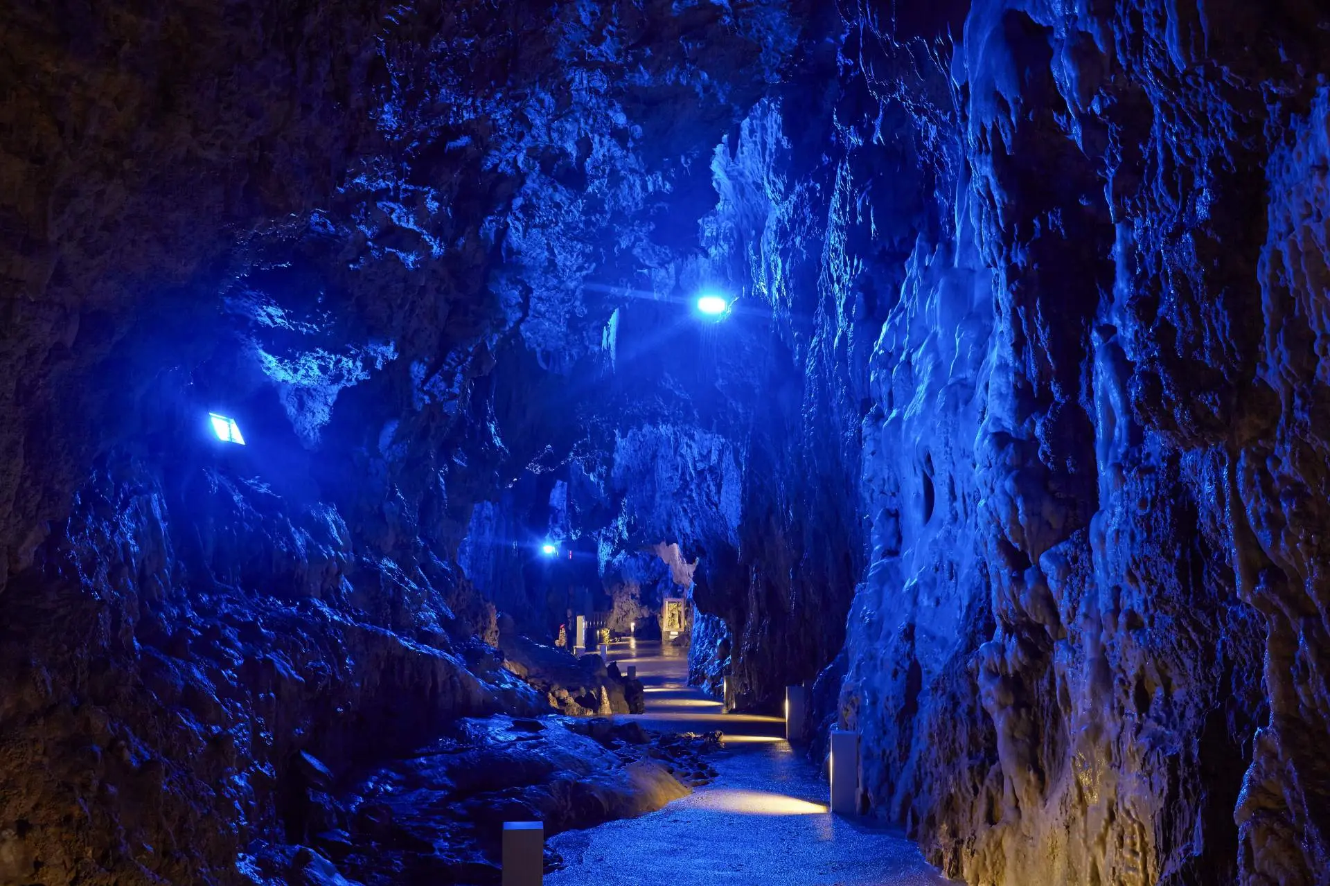 Ryusendo Cave - Must-See, Access, Hours & Price | GOOD LUCK TRIP